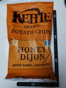 Kettle Foodsのポテトチップス Honey Dijon味